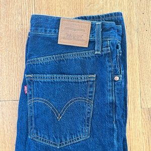 Levi’s Ribcage Straight Ankle Dark Wash Jeans ~ Size 30